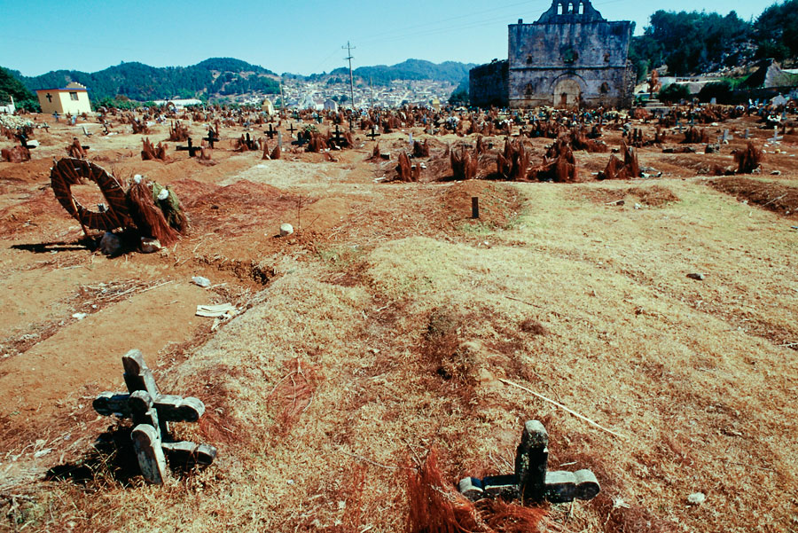 Graves at San Juan Chamula (Day 198)