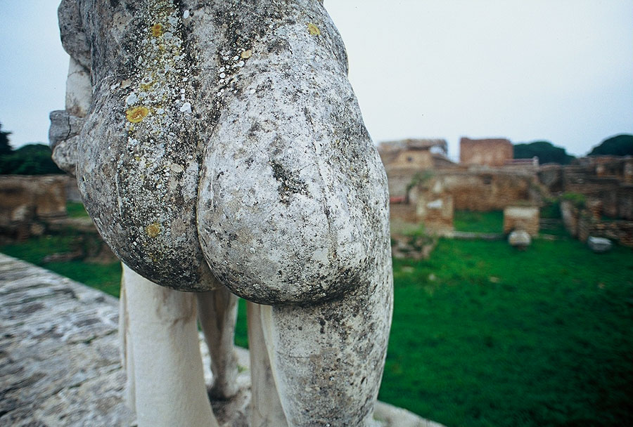Rome naked butt statue