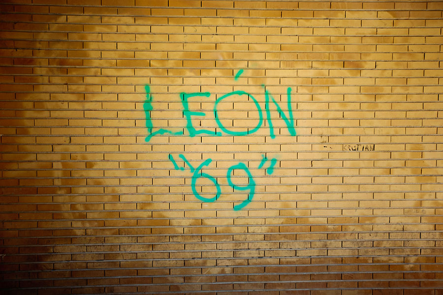 Leon graffiti